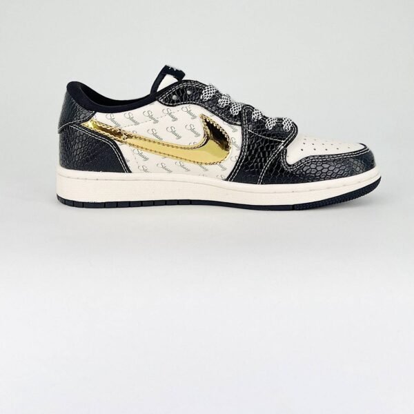 Travis Scott x Air Jordan 1 Retro Low Custom