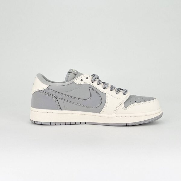 Travis Scott x Air Jordan 1 Retro Low Custom